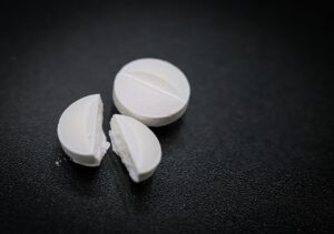 保育補助未経験から正社員になるためのステップは？