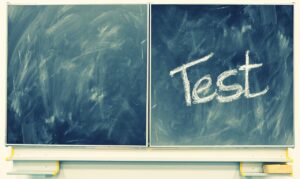 未経験から保育士資格を取得するために通うべき学校は？