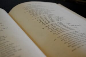 保育士未経験者が転職で絵本読み聞かせを成功させるためのコツは？